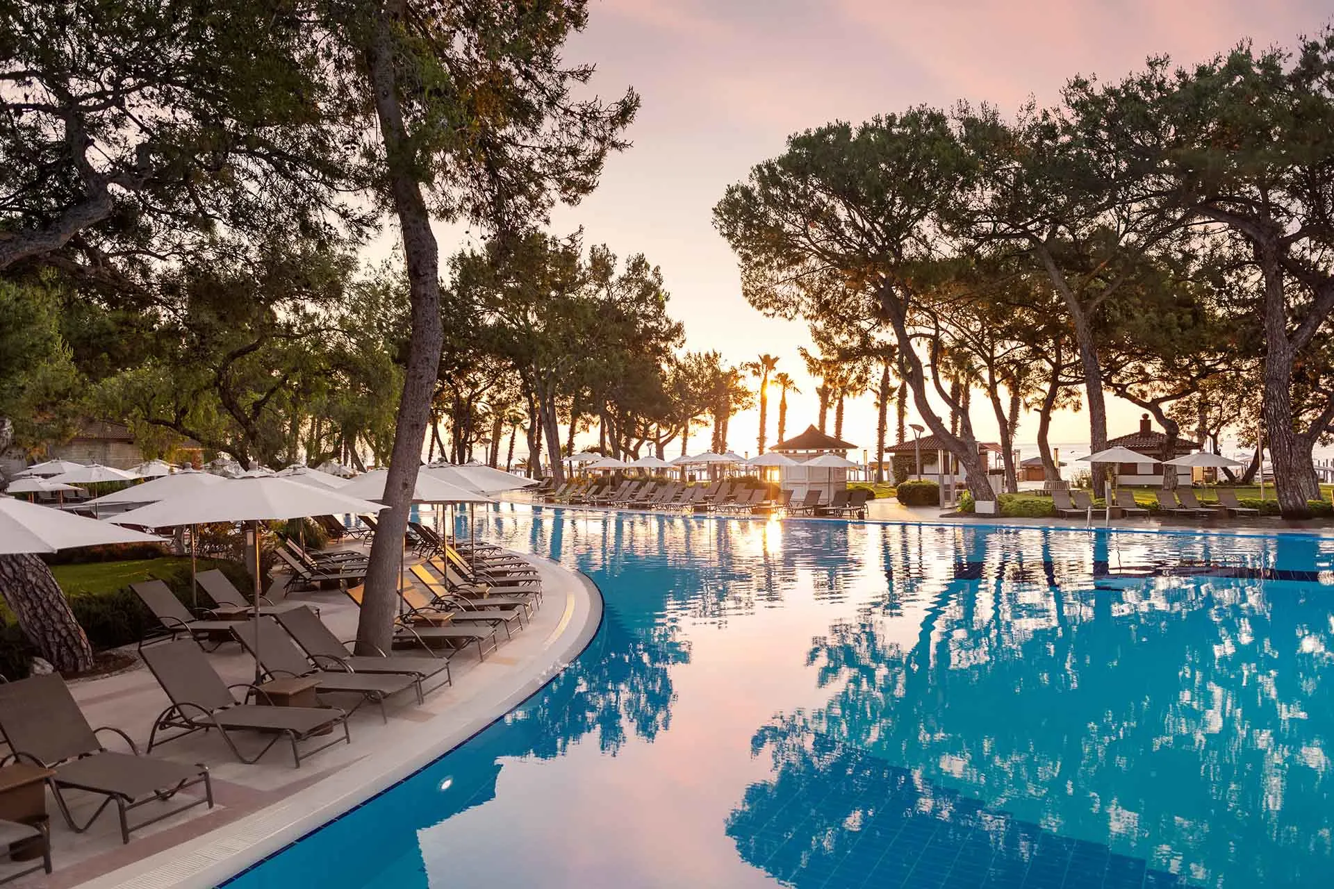 Премиальный отдых в отеле AKKA Hotels Antedon